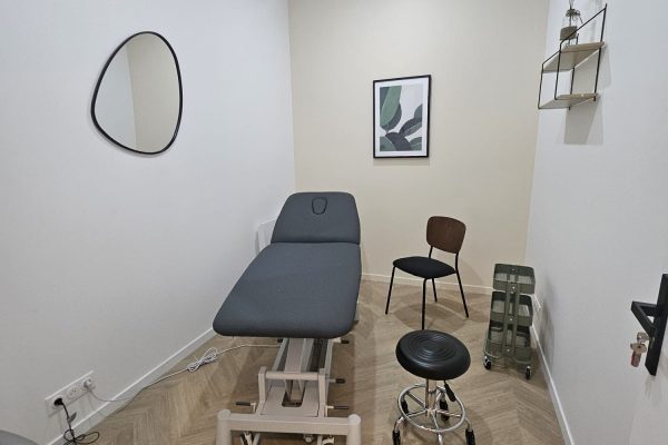 818c7b54-579b-42b5-b24e-f0e5b6272d5f